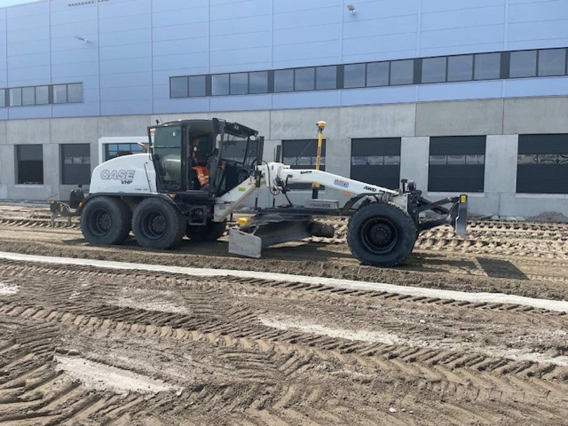 Nieuwe grader Case 856D AWD EH voor ADUCO Nederland - 4