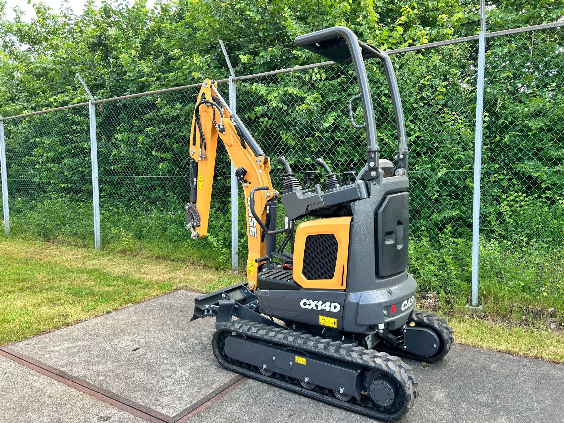 Case CX14D - 2