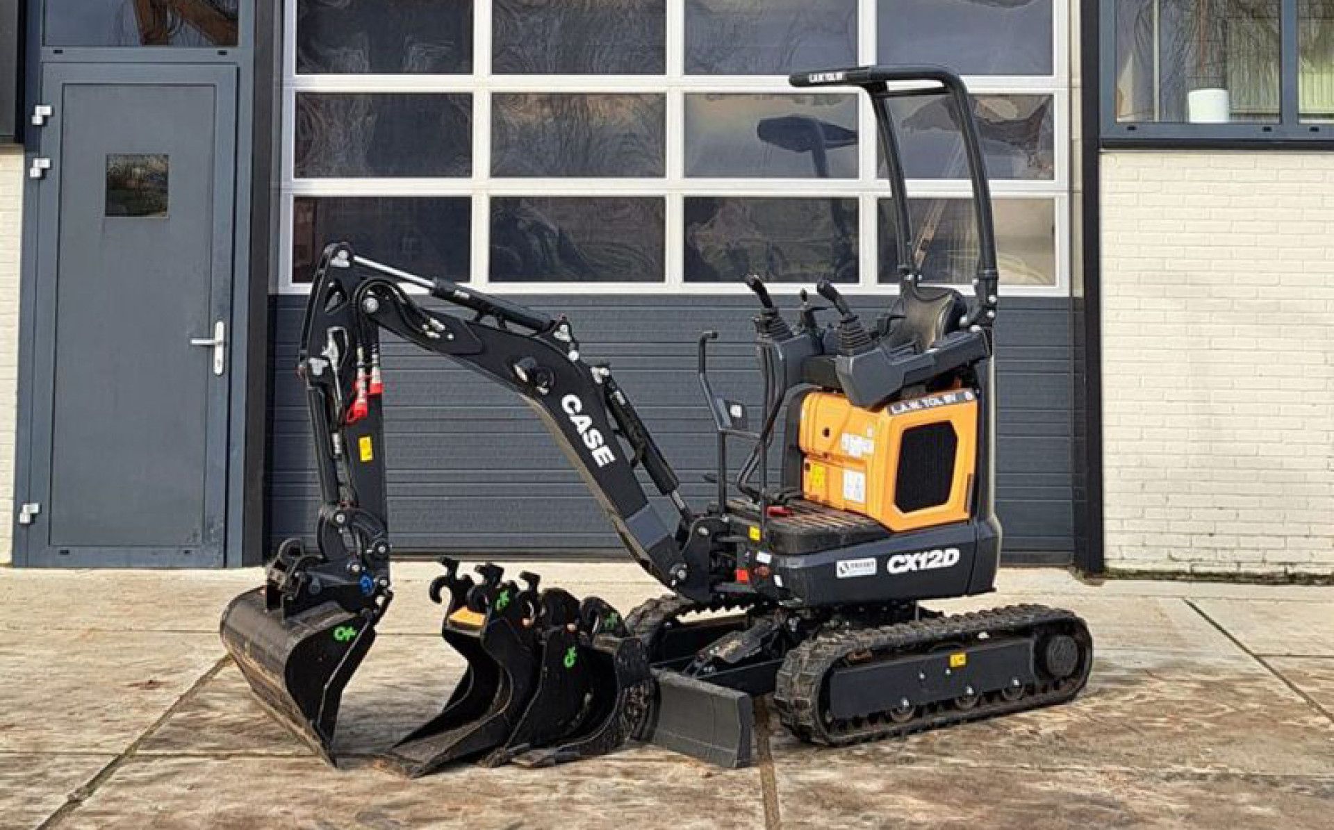 Case CX12D minigraver voor L.A.W. Tol BV
