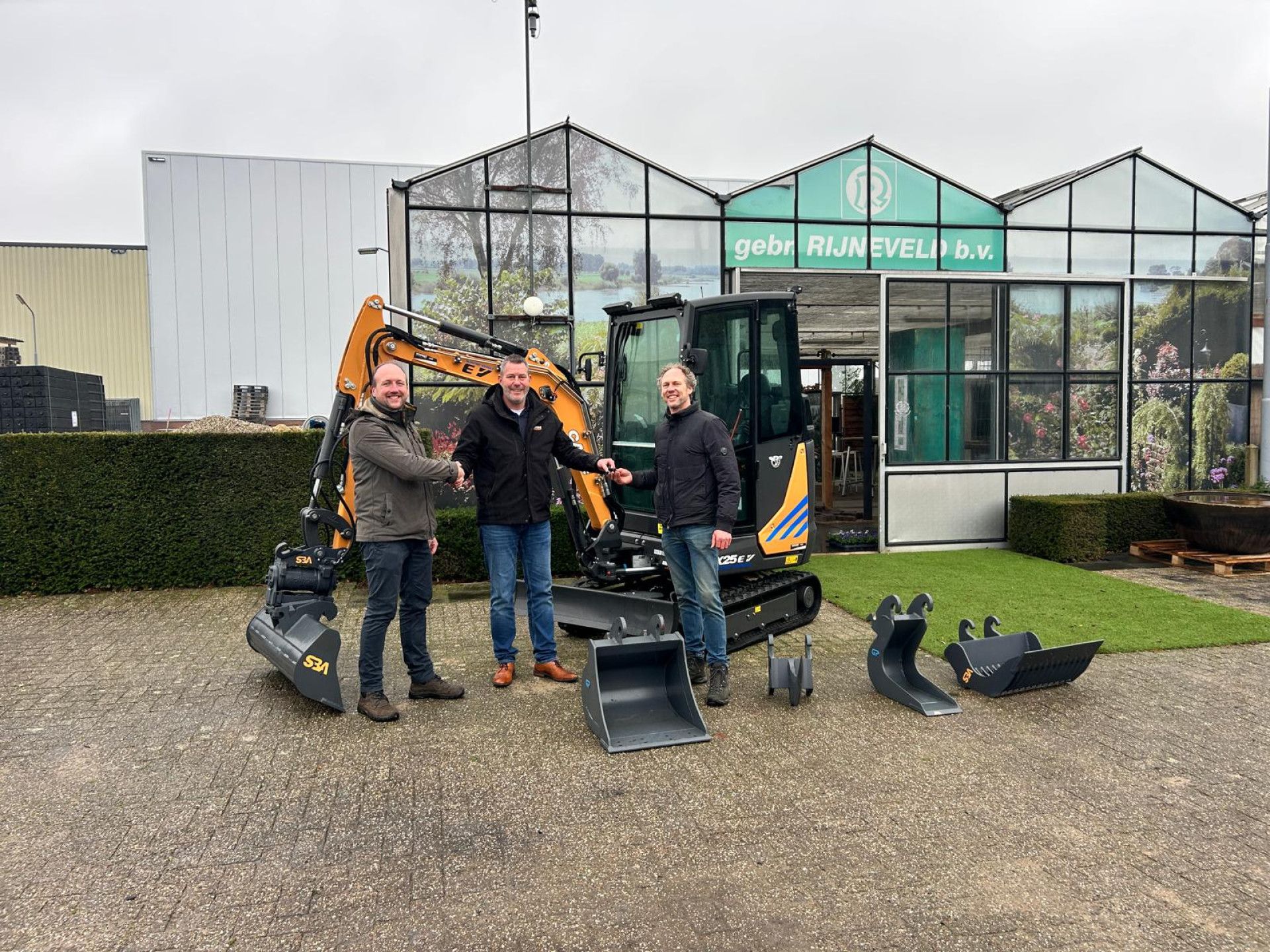 Elektrische Case CX25EV voor Gebr. Rijneveld - 2