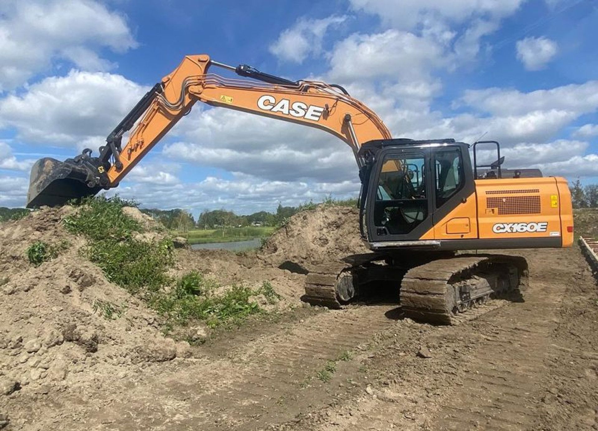 Case CX160E voor A.M. de Koning uit Strijen