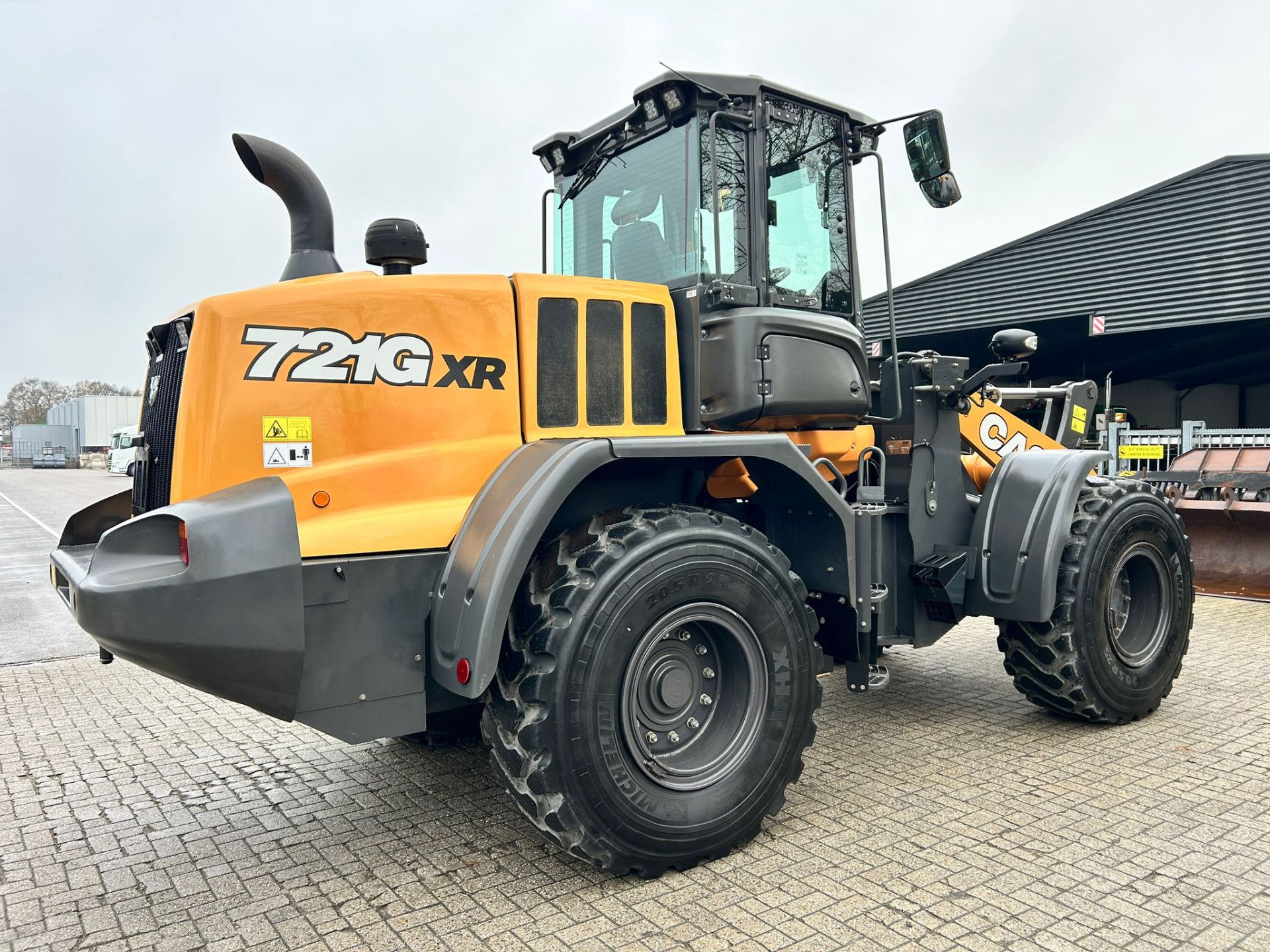 Case 721G-XR - 4