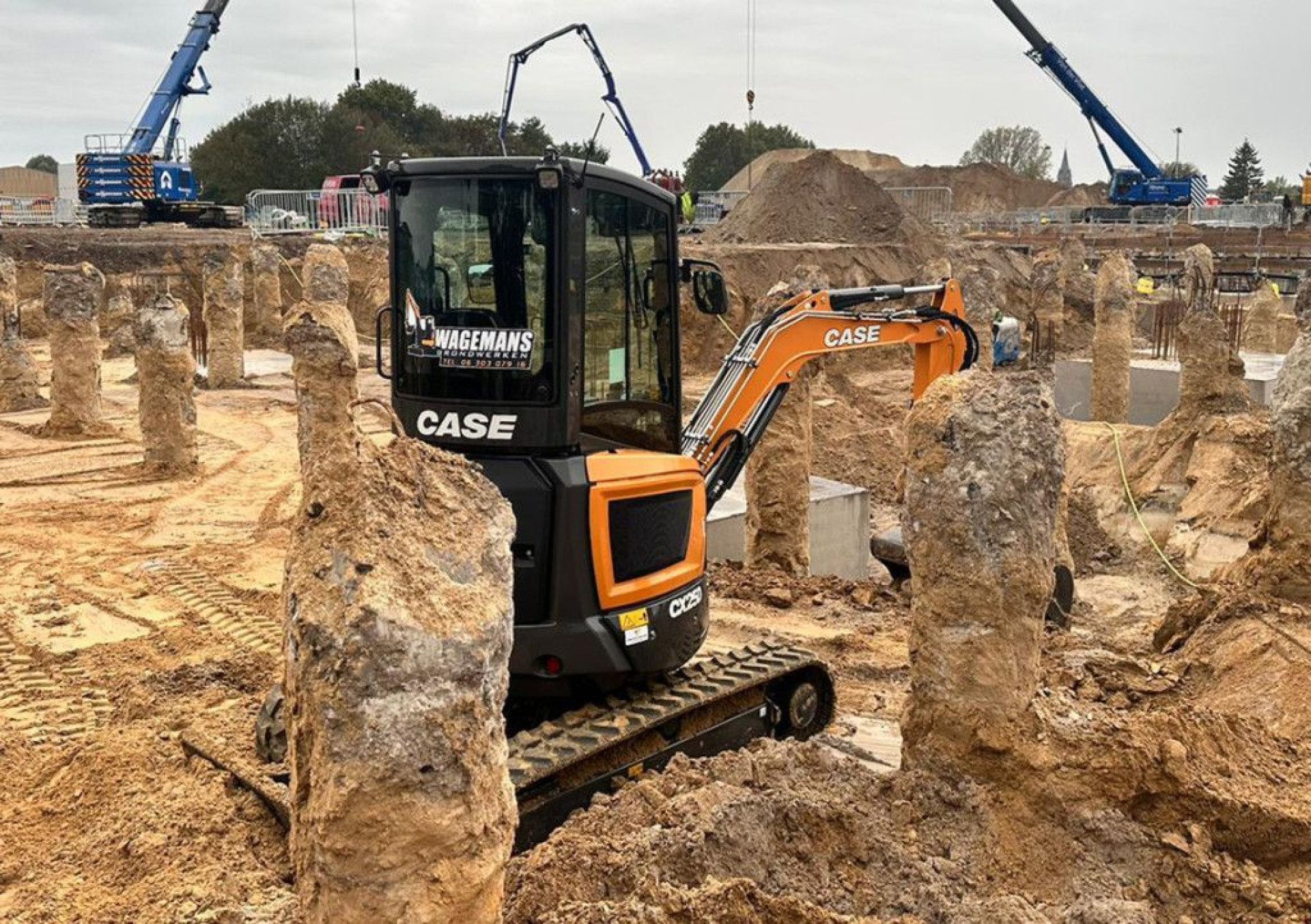 Case CX25D minigraver voor Wagemans Grondwerken