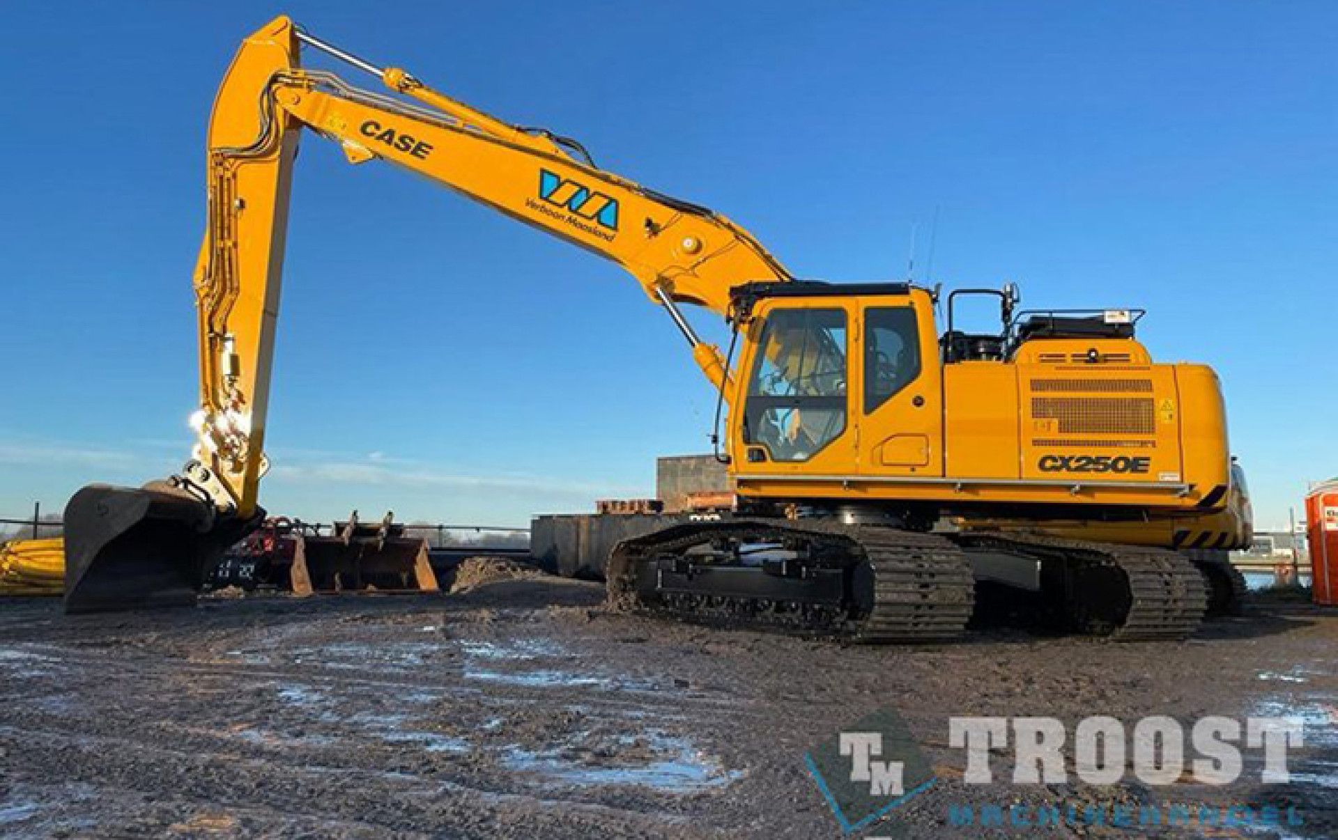 Case CX250E SLR voor Verboon Maasland op unieke locatie