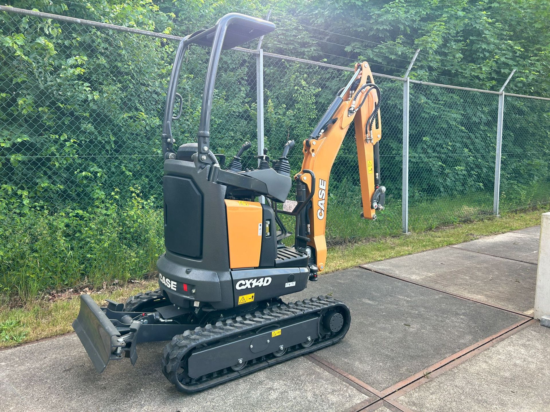 Case CX14D - 3