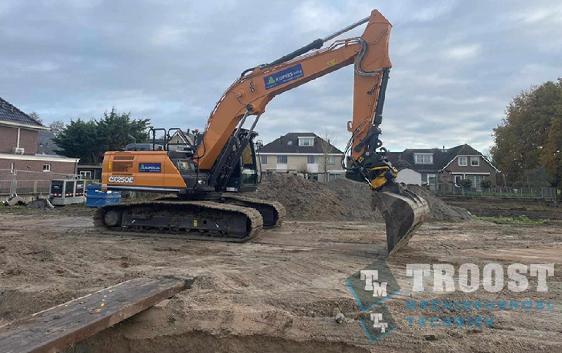 Case CX250E voor Kuipers infra - 2