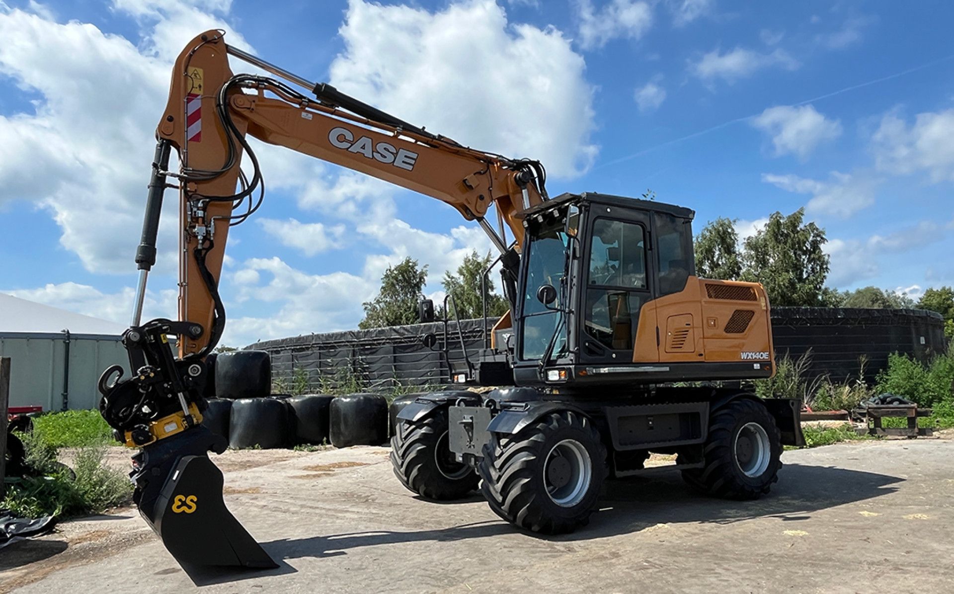 Case WX140E bandenkraan voor JvR Loon-Landbouw