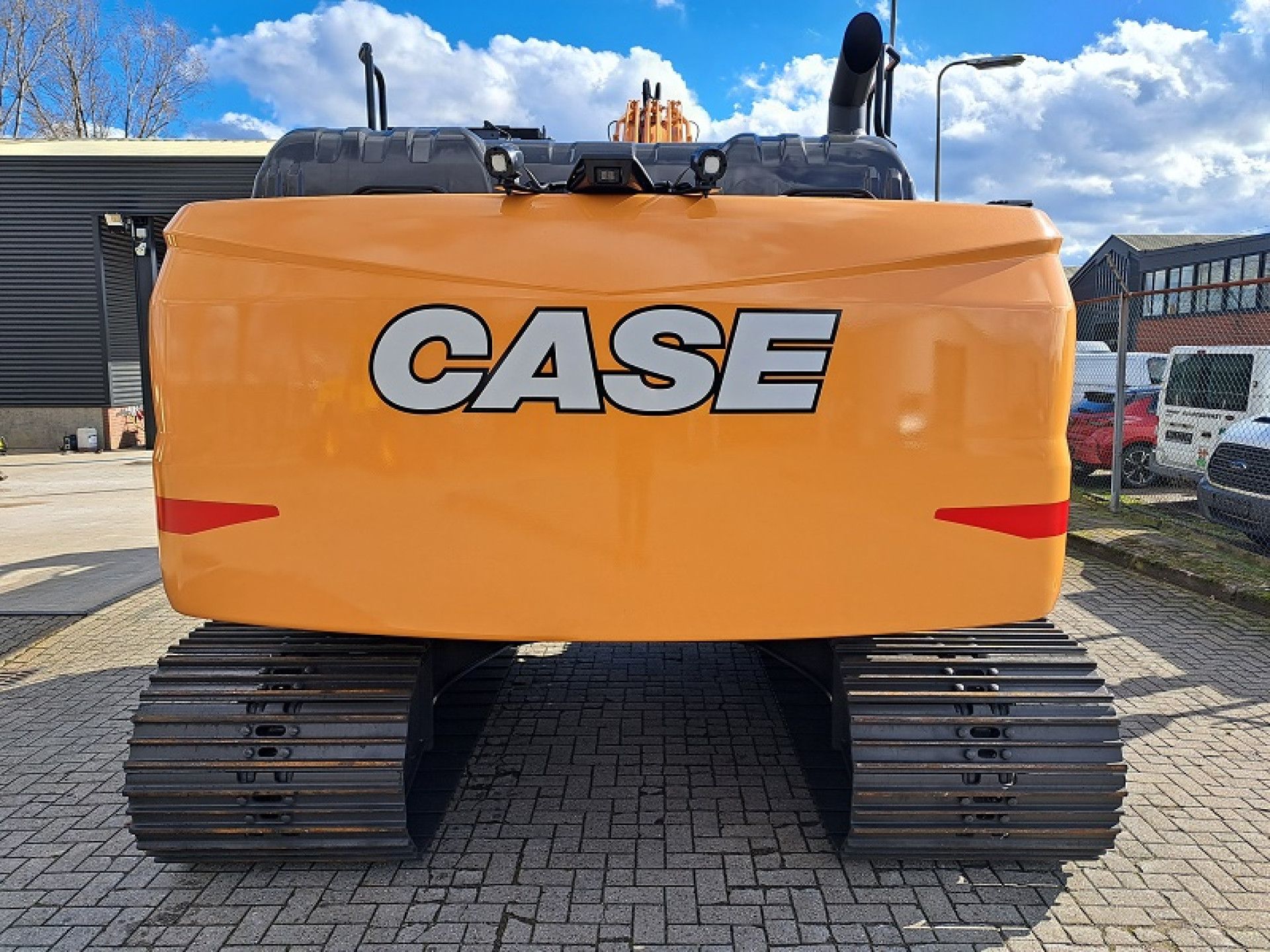 Case CX210E - 3