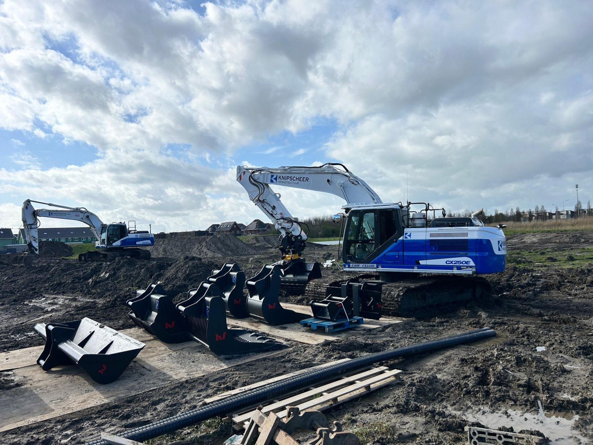 Case CX250E rupsgraafmachine voor Knipscheer - 3