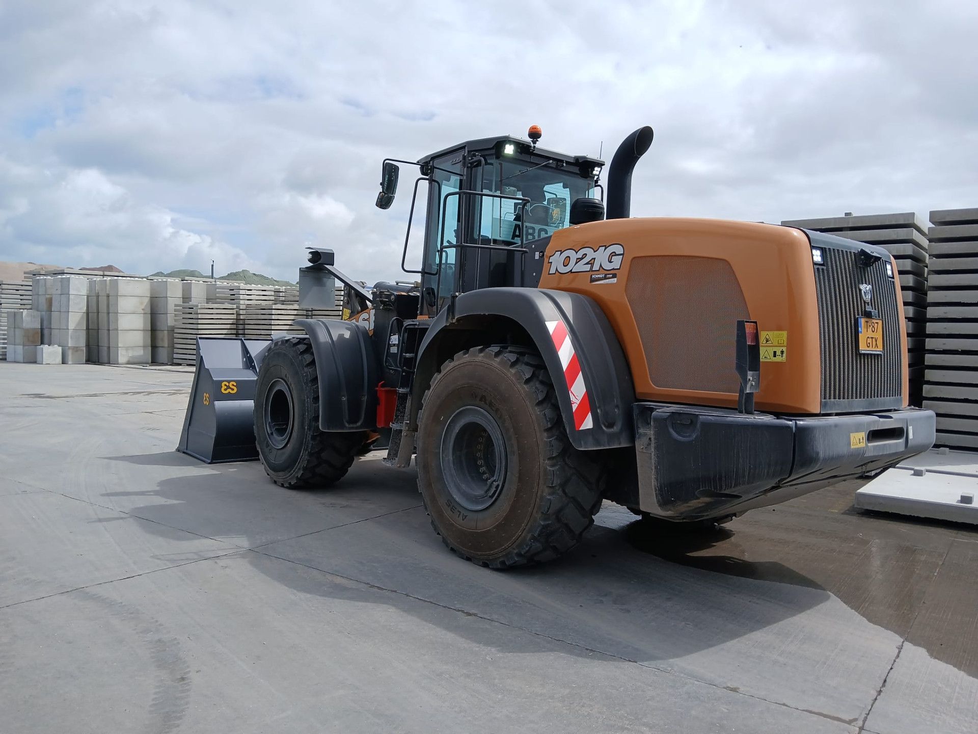 ABC Mortel breidt capaciteit uit met Case 1021G - 3
