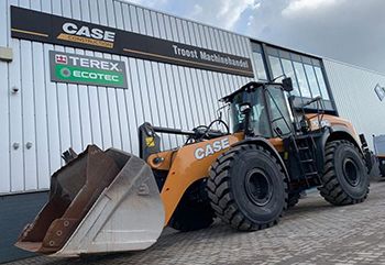 Case 1021G-XR wiellader voor van Woerden Recycling