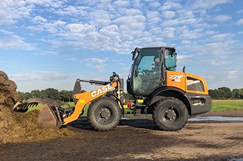 Nieuwe Case 221F compacte wiellader voor VOF de Velden
