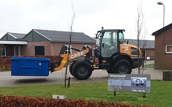 Case 221F compacte wiellader voor Fa. van Es
