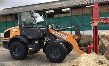 Nieuwe Case 321F voor Philipsen Melkvee V.O.F.