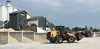 Case 721G wiellader voor Royackers Beton