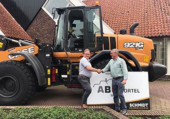 Eerste nieuwe Case 921G wiellader voor ABC Mortel Meppel