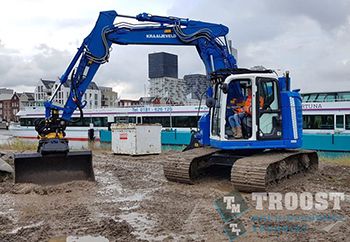 Case CX145D rupsgraafmachine voor Kraaijeveld Aannemingsbedrijf