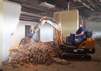 Eerste Case CX18C Hybrid voor Horijon Sloopwerken
