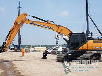 Case CX250D semi long reach rupskraan voor Bunnik Verhuur