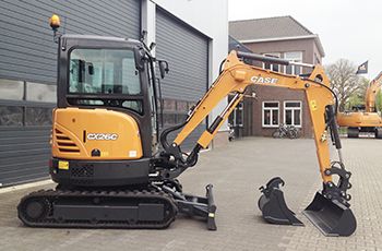 Eerste C-serie minigraver verkocht aan Eric Hemme uit Nuenen