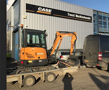 Case CX26C minigraver voor Schelling