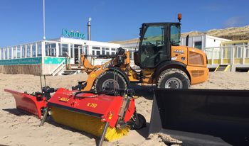 Case 221F-HTS compact loader voor Deining