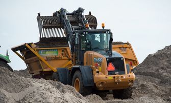 CASE 721F-XT geleverd aan Loonbedrijf Rensen uit Marienheem