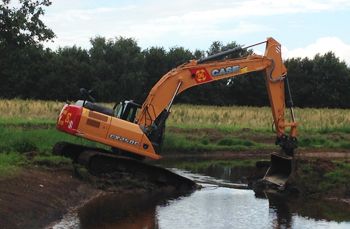Tweede Case CX250C voor de Dunnewind Groep Ommen