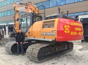 Case CX300D voor Dunnewind uit Ommen