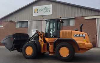 2x Case 621F voor Agrifirm Plant