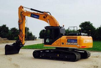 CX250C met Leica GPS voor Kuipers Infra