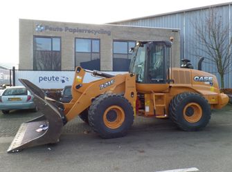 Zevende Case wiellader voor Peute Papierrecycling