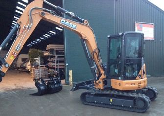 Tanis Goeree ruilt Hitachi voor Case
