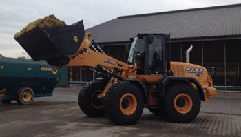 Case 521F-XR voor Melkveebedrijf Toonders