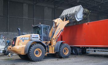 MSB verwerkt afval met Case 921F wiellader