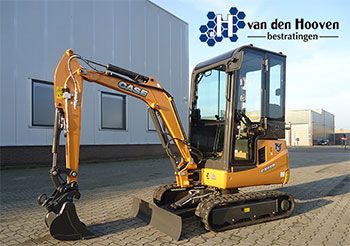 Case minigraver voor Van den Hooven Bestratingen